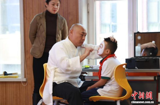 ʷ����(qu��n)(���)���ڽo�W(xu��)����Ę�V��(�Y�ψD) �������S�M�^(q��)�|ɽ��(sh��)�(y��n)�W(xu��)У���D