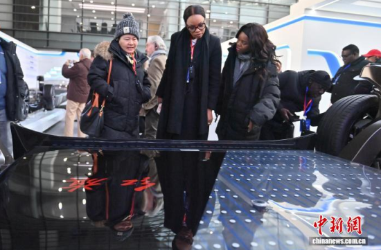 12��16���������L(zh��ng)��������F(tu��n)�ɆT���Ї�(gu��)һ�����^�������� �z